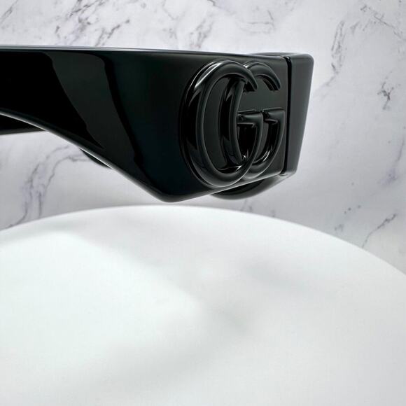 New GUCCI Sunglasses - Picture 11 of 16